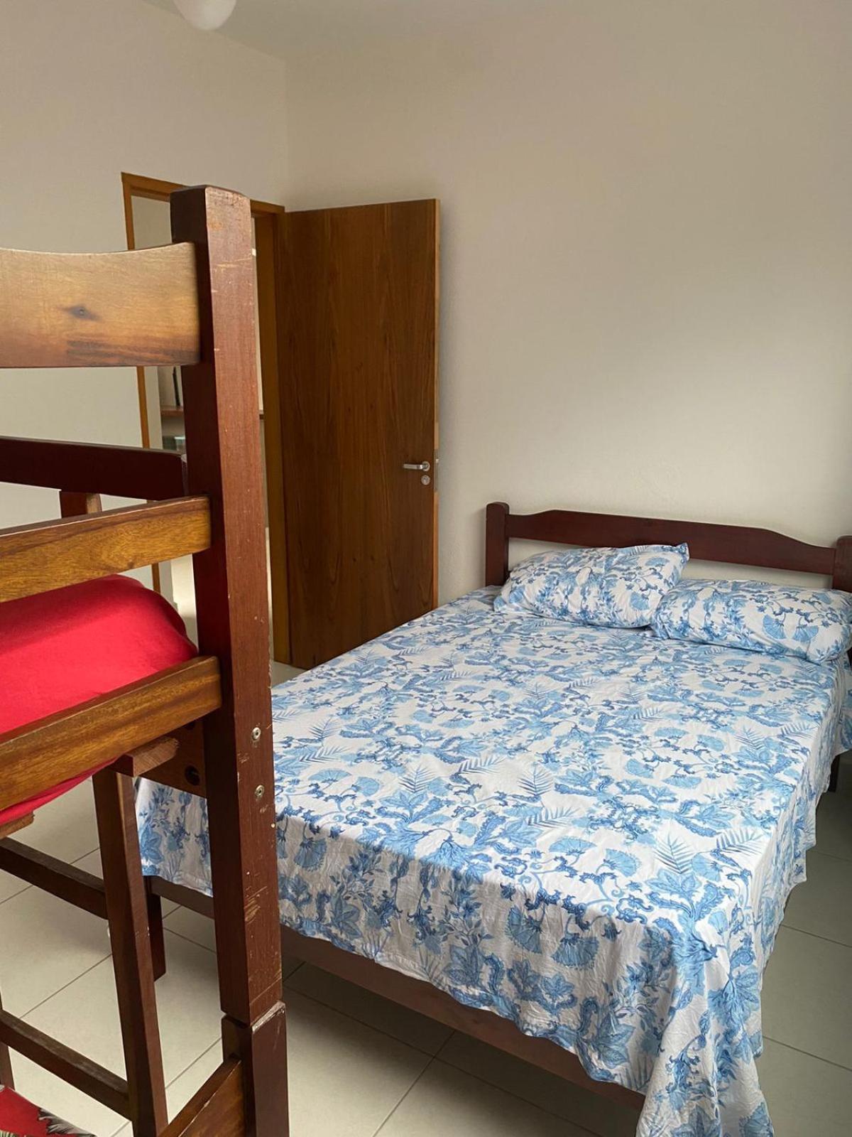 Casa Em Ate 12 Pessoas - Com Piscina